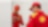 Shell zamestnanec pred zrkadlom