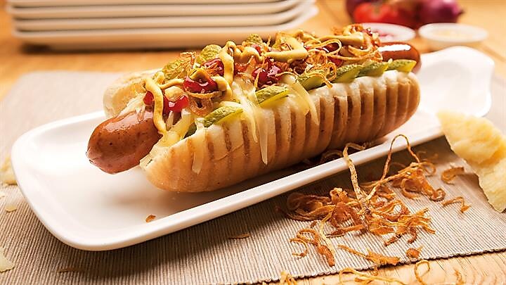 Mega Hot Dog + 60 bodov