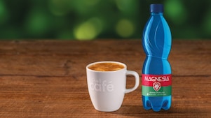 Magnesia a káva Shell Café